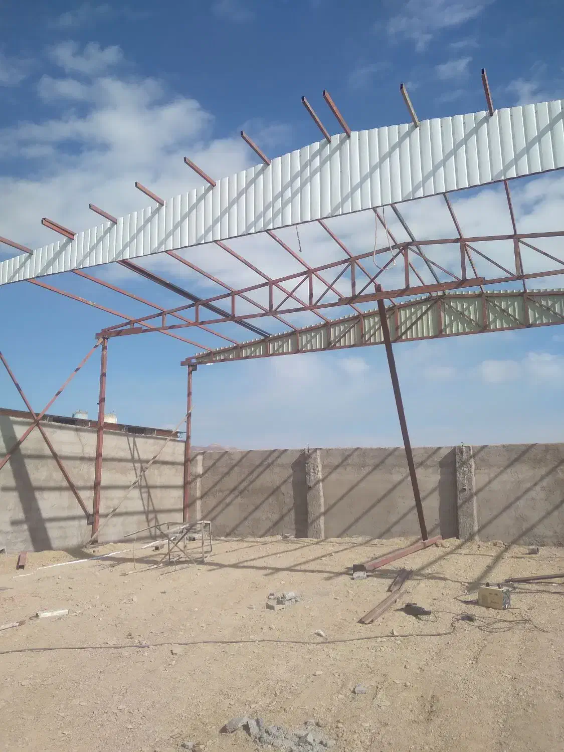 خدمات جوشکاری سیار اجرای سایه بان تک پایه|خدمات پیشه و مهارت|رودان, |دیوار