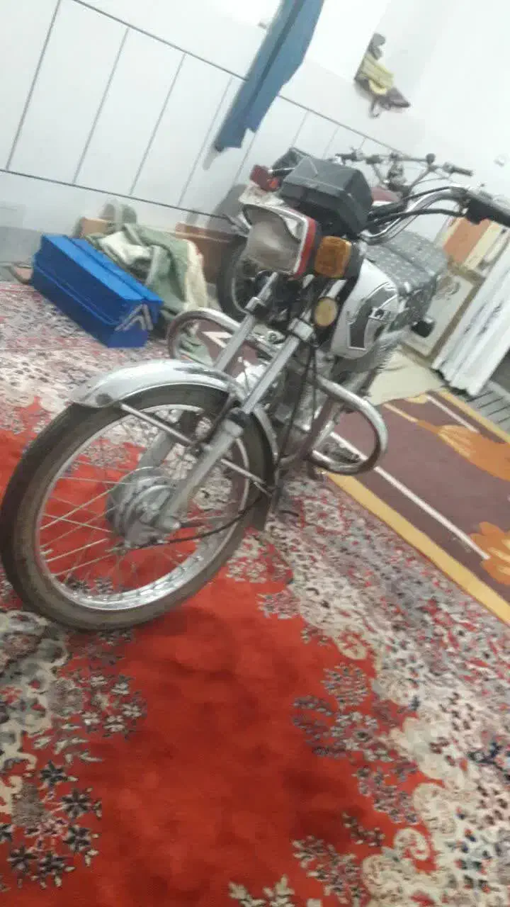 مدل ۹۱ وکارت سوخت و بیمه هم داره و مدارک کامل|موتورسیکلت|هرند, |دیوار