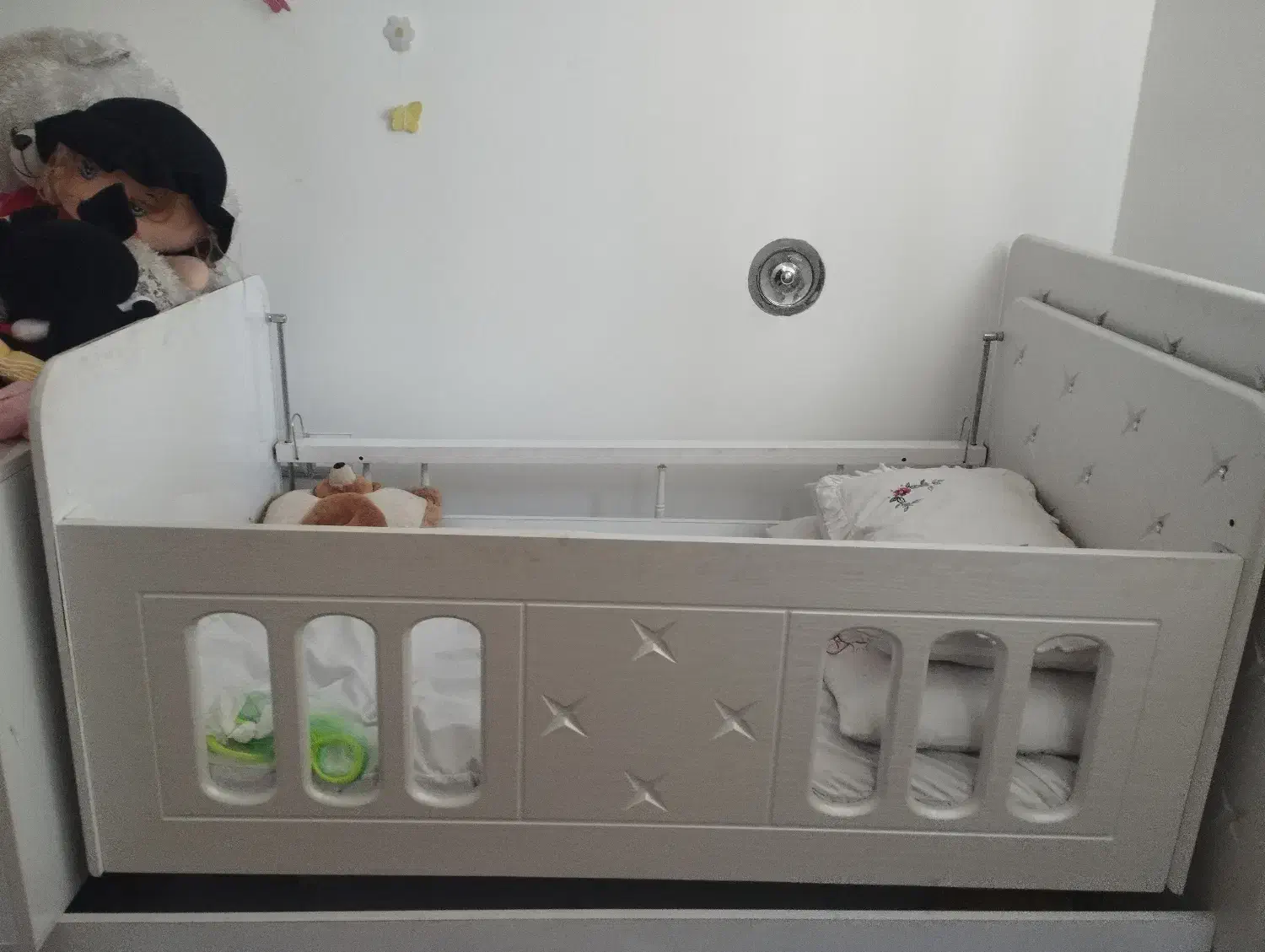 تخت نوزاد تا سن هفت سالگی|تخت و سرویس خواب|جهرم, |دیوار