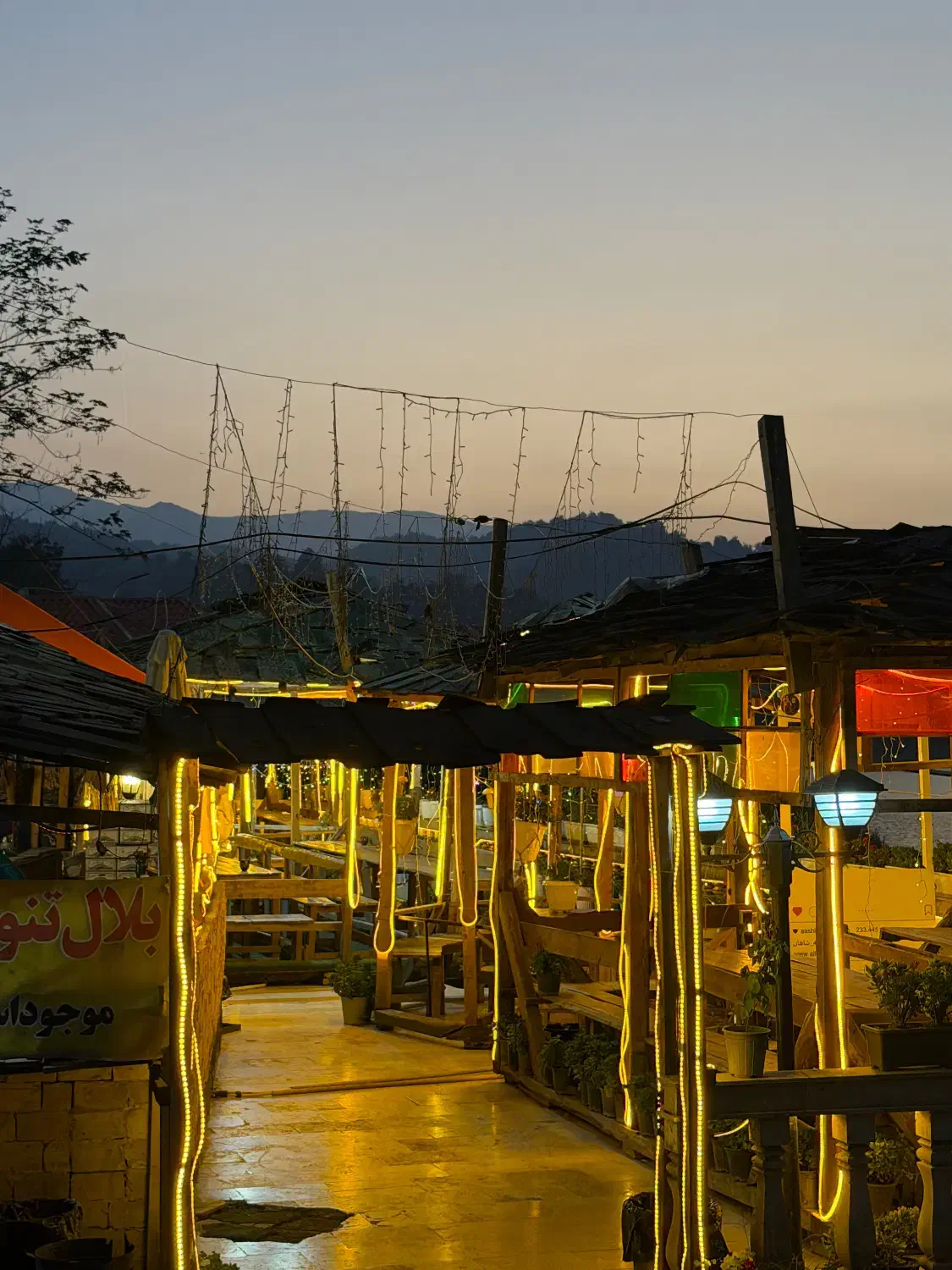 استخدام پرسنل رستوران حقوق از ۱۷ میلبون|استخدام خدمات فروشگاه و رستوران|بابل, |دیوار