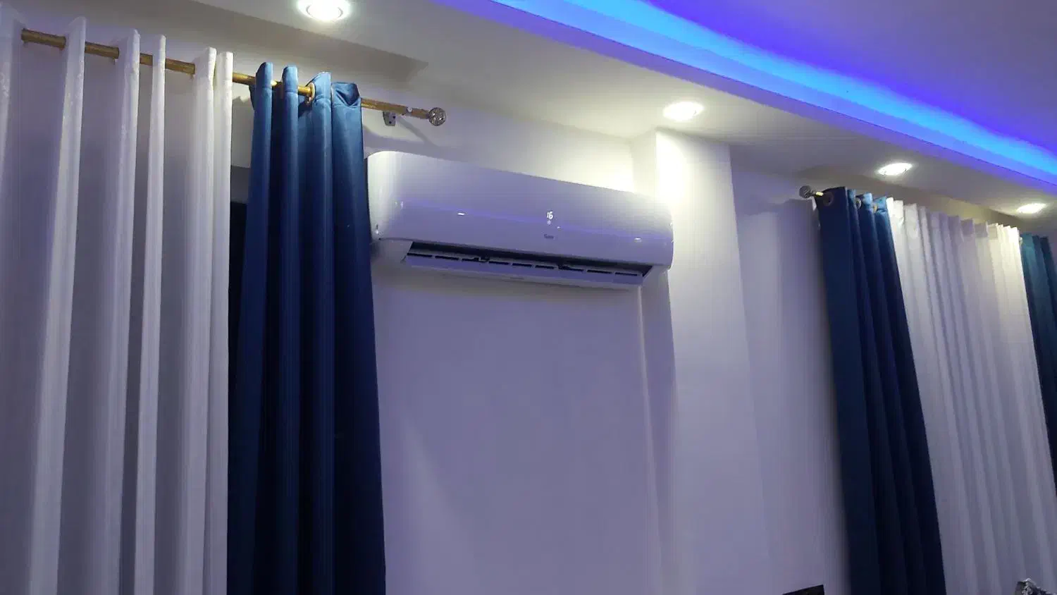 نصاب اسپلیت باز و بست مجدد سرویس کولر|خدمات پیشه و مهارت|رشت, منظریه|دیوار