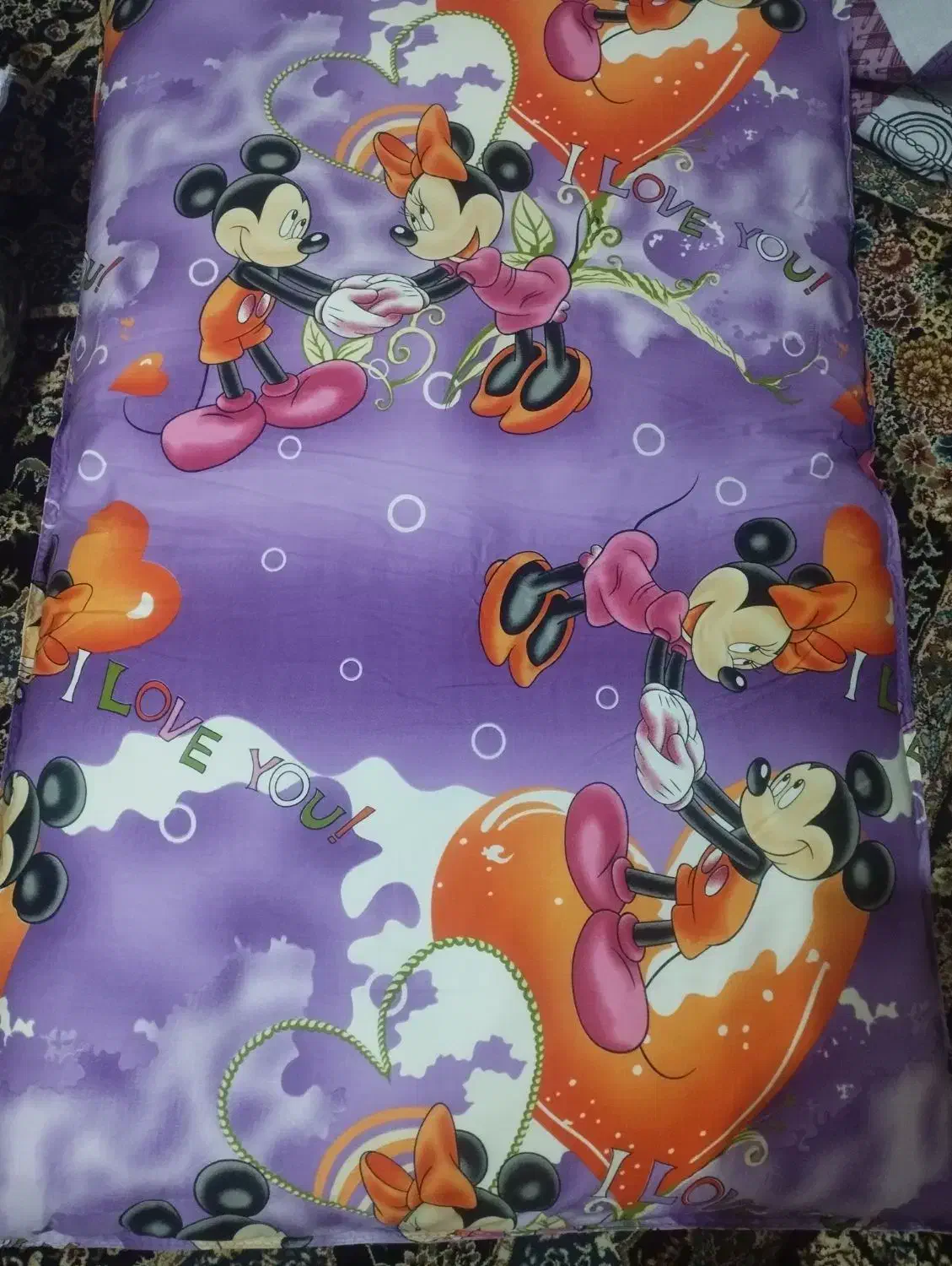 رختخواب|تشک تختخواب|اشتهارد, |دیوار