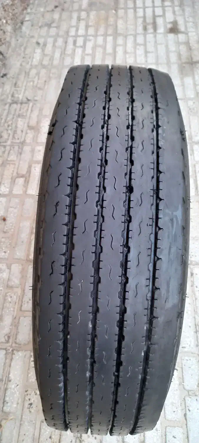 لاستیک 235 خاوری|قطعات یدکی و لوازم جانبی|مرودشت, مختارآباد|دیوار