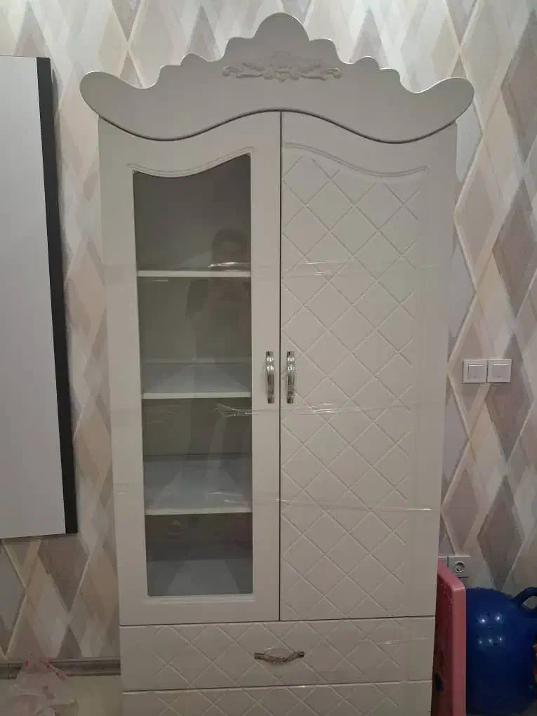 کمد لباسی وکیوم|اسباب و اثاث بچه|شیراز, شهرک گلدشت حافظ|دیوار