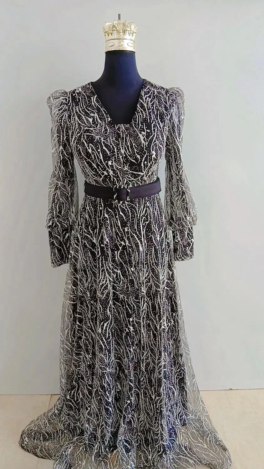 لباس مجلسی|لباس|تربت جام, المهدی|دیوار