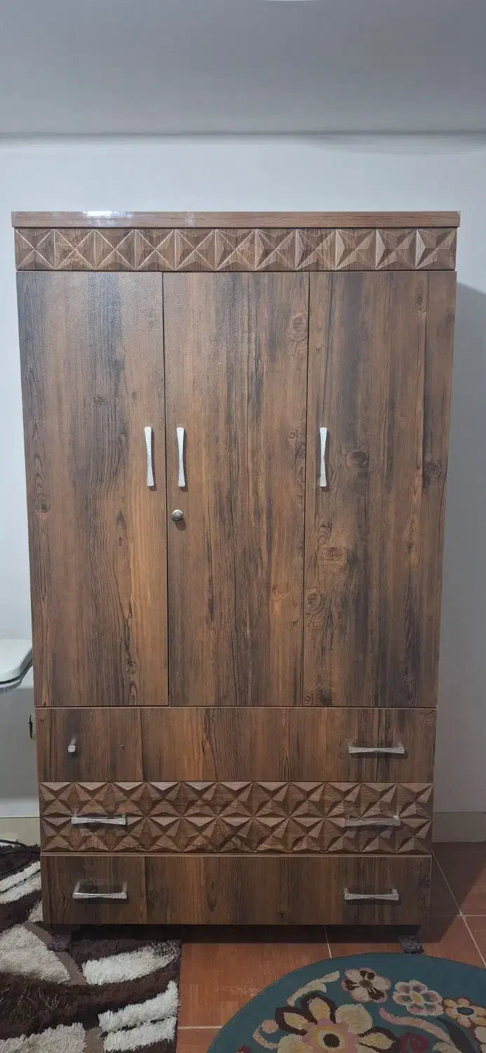 کمد جالباس.|جاکفشی، کمد، دراور|کهک, |دیوار