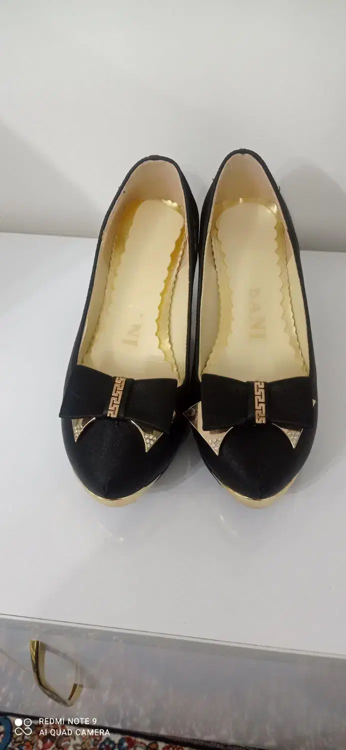 کفش|کیف، کفش، کمربند|ایلام, |دیوار