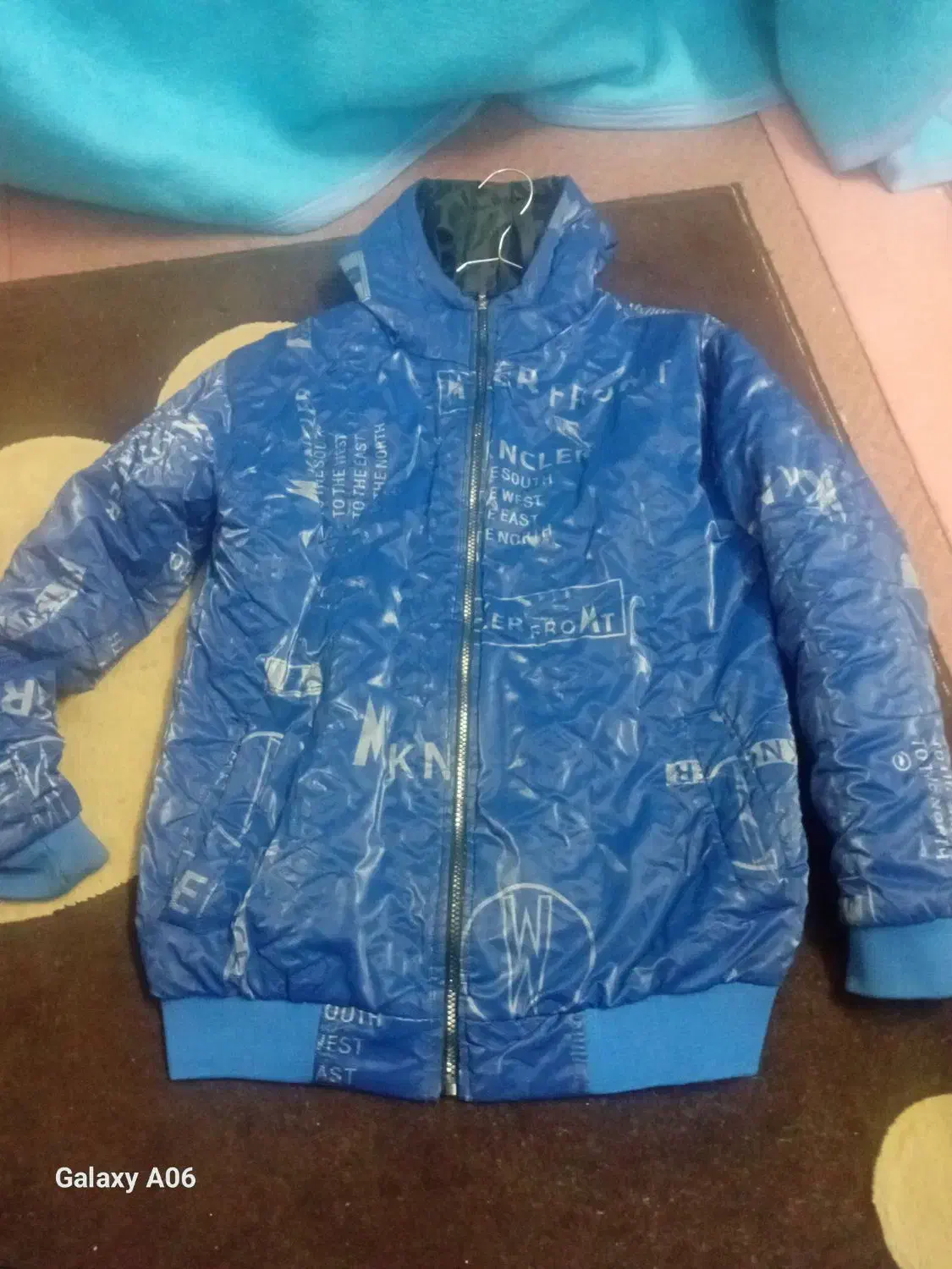 کاپشن|لباس|قم, سراجه (۱۵ خرداد)|دیوار