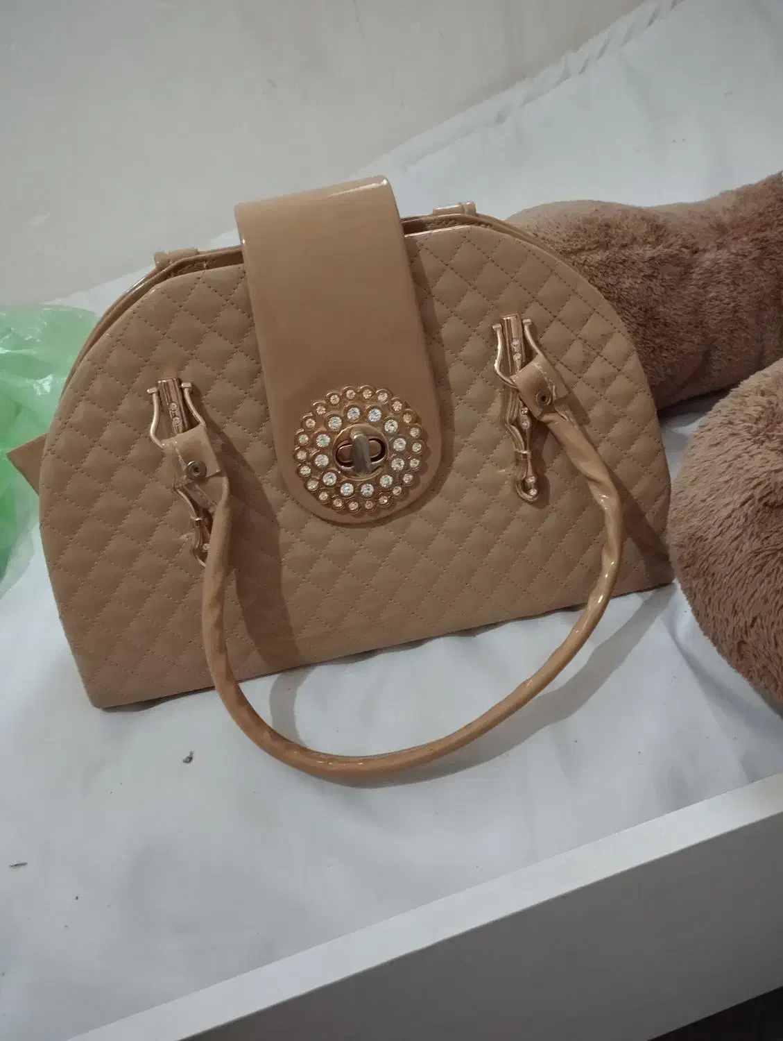 کیف|کیف، کفش، کمربند|مشهد, کشف|دیوار