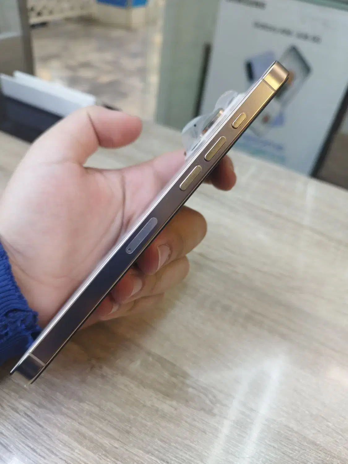 آیفون ۱۶ پرومکس کپی رنگ صحرایی حافظه 512 گیگ|موبایل|مشهد, جنت|دیوار