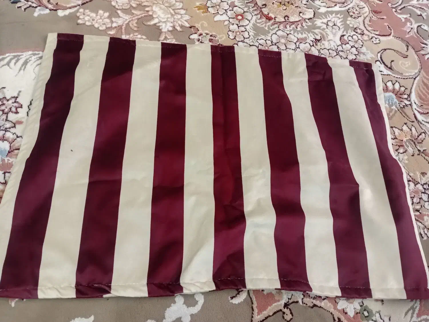 روبالشتی|رختخواب، بالش، پتو|ایلام, |دیوار