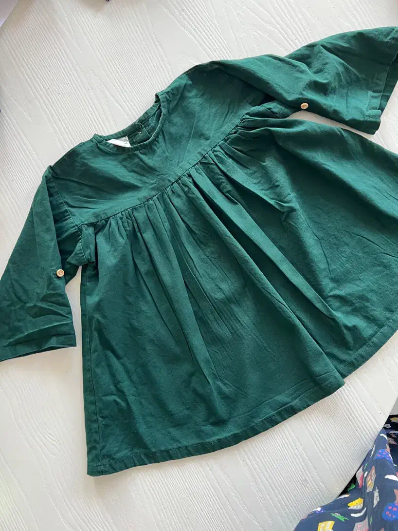 لباس یلدایی و ساده بچگانه|کفش و لباس بچه|بجنورد, |دیوار