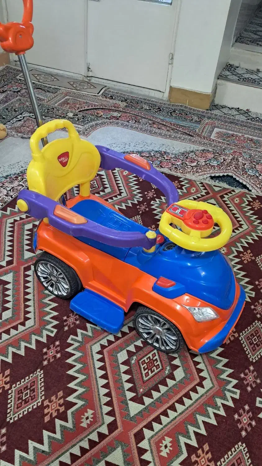ماشین حمل کودک ماشین بازی بسیار تمیز|اسباببازی بچه|مشهد, عبادی|دیوار