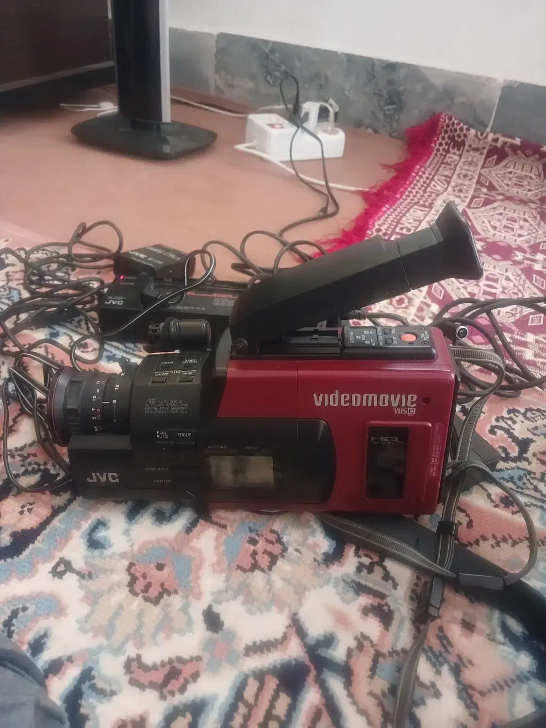 دوربین فیلمبرداری قدیمی|دوربین عکاسی و فیلم‌برداری|قم, شهرک امام حسین|دیوار