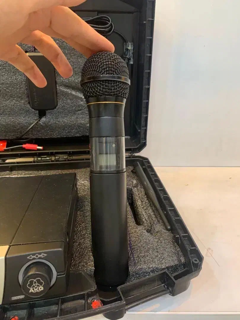 میکروفن بی سیم  AKg sr 4000 بیسیم دستی و یقه ای|سیستم صوتی خانگی|تهران, سازمان برنامه شمالی|دیوار