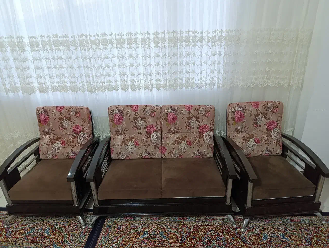 مبل و جلومبلی|مبلمان خانگی و میز عسلی|سنندج, |دیوار