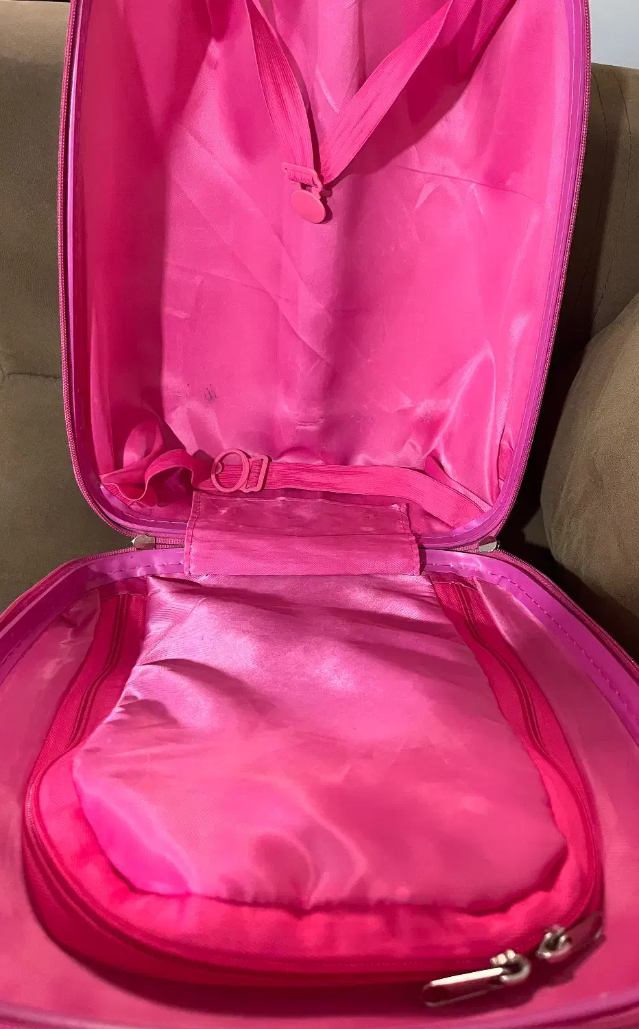 کیف|کیف، کفش، کمربند|فولادشهر, B2|دیوار