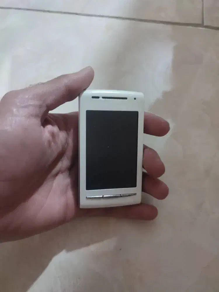 گوشی آنتیک xperia x10 mini کاملا سالم|موبایل|تهران, فلسطین (میدان انقلاب)|دیوار