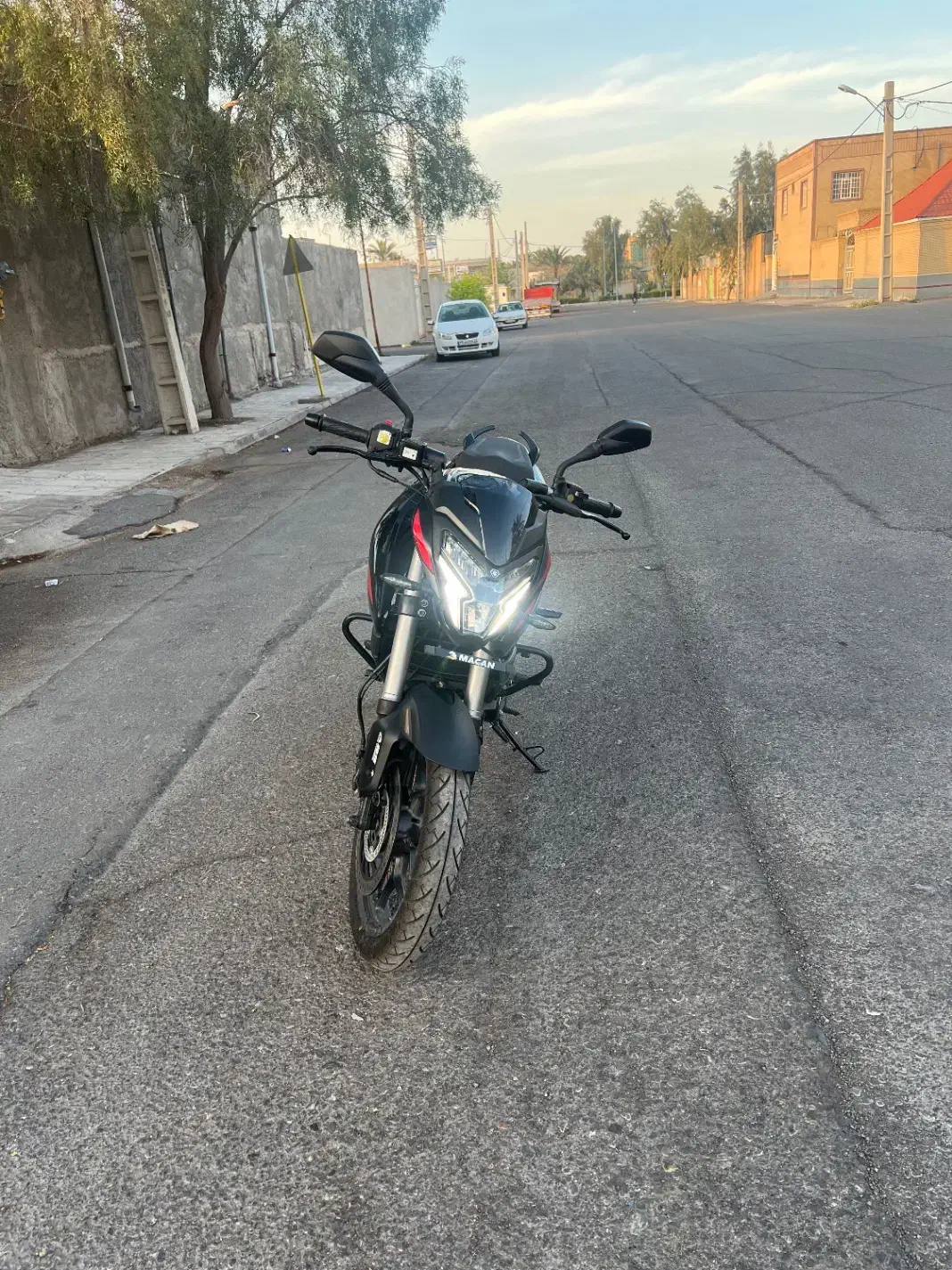 Ns200|موتورسیکلت|بم, |دیوار