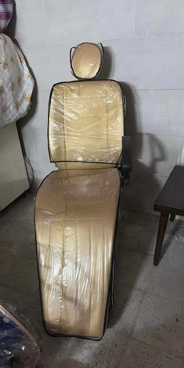 صندلی اصلاح میز ناخن|آرایشگاه و سالن‌های زیبایی|اصفهان, فروردین|دیوار