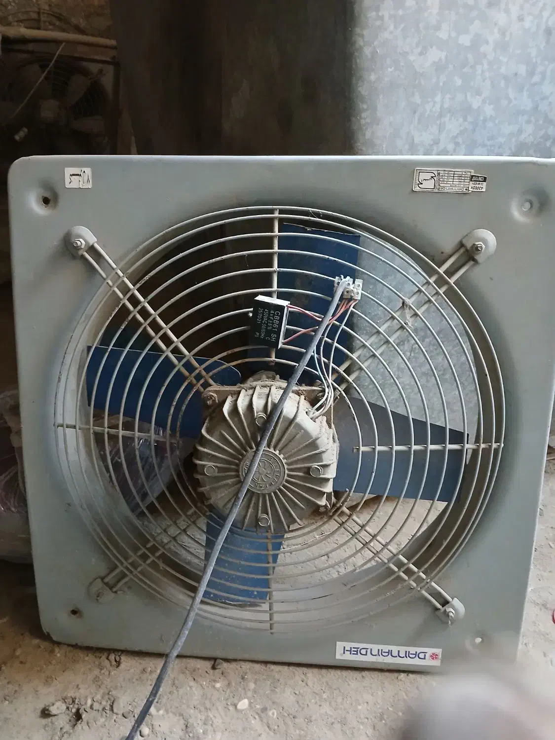 هواکش صنعتی|پنکه و تصفیه‌کنندهٔ هوا|گنبد کاووس, |دیوار