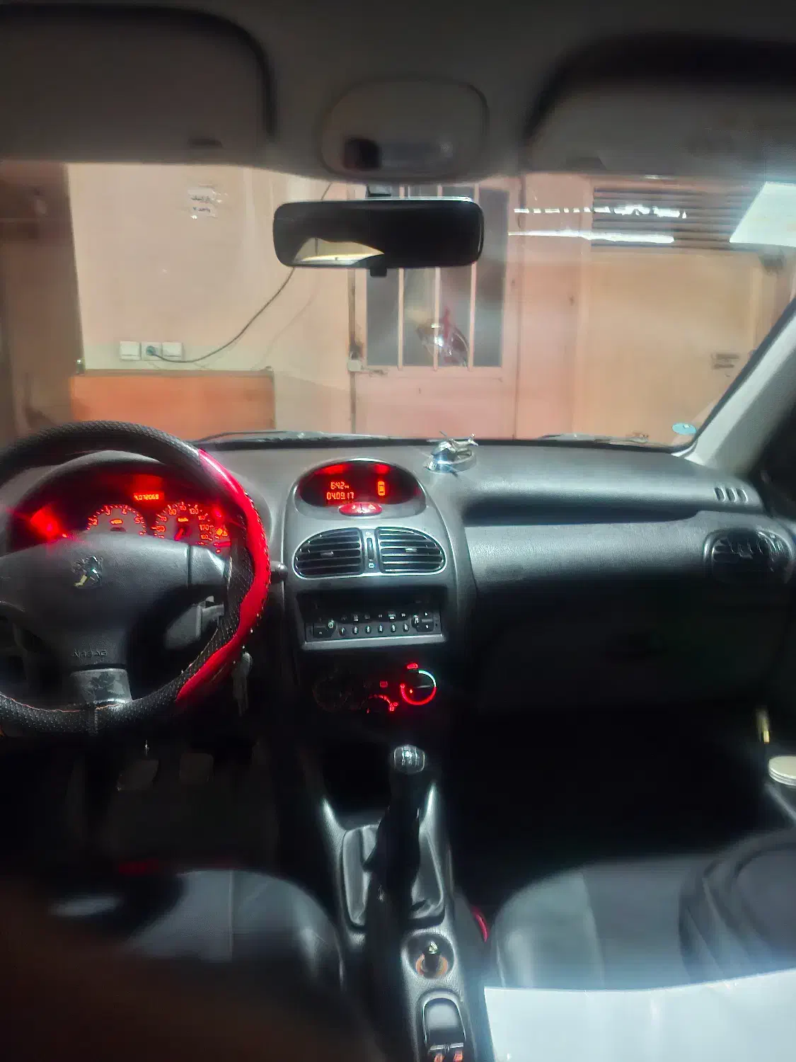 فروش پژو ۲۰۶ تیپ ۳|خودرو سواری و وانت|تهران, کرمان|دیوار