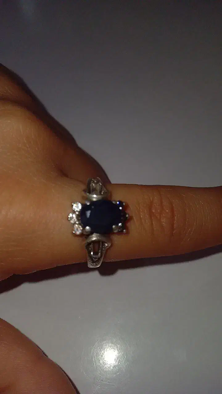 انگشتر زنانه نقره 925 عیار و یاقوت آبی و نگین|جواهرات|خواف, |دیوار
