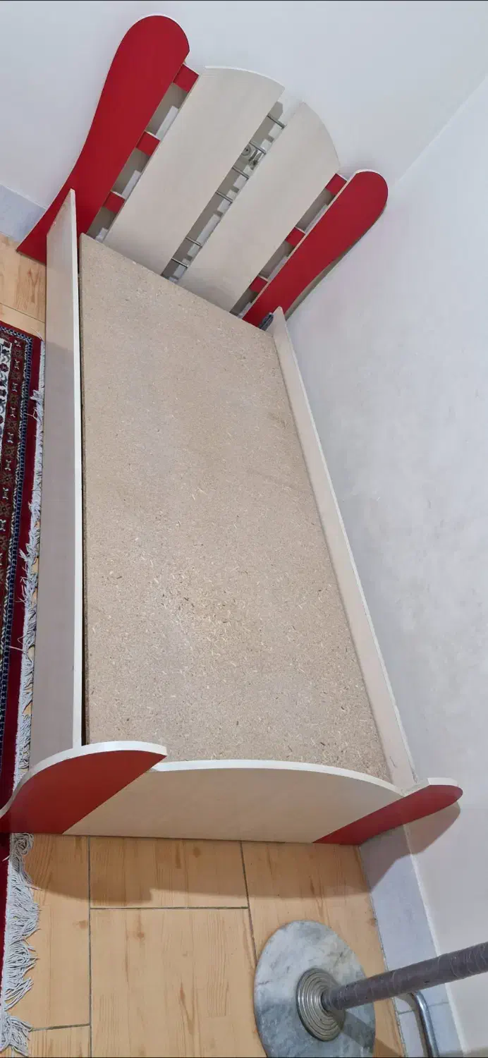 تخت و کمد|تشک تختخواب|شیراز, شهرک امیر کبیر|دیوار