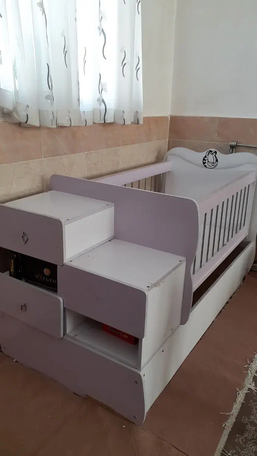 تخت وکمددرحد|تخت و سرویس خواب|قم, شهرک امام حسن|دیوار