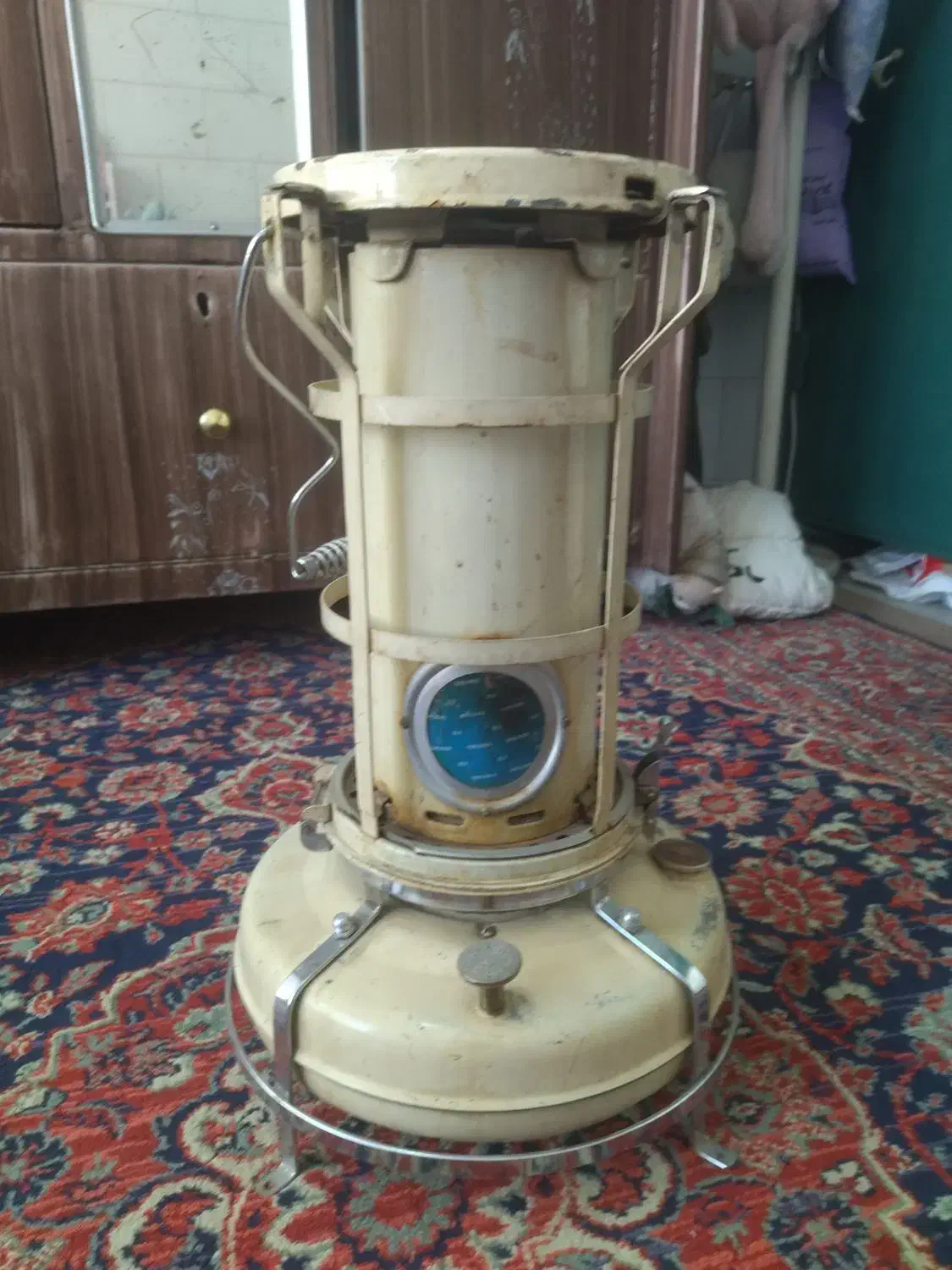 چراغ علاالدین نفتی|بخاری، هیتر، شومینه|آباده, |دیوار