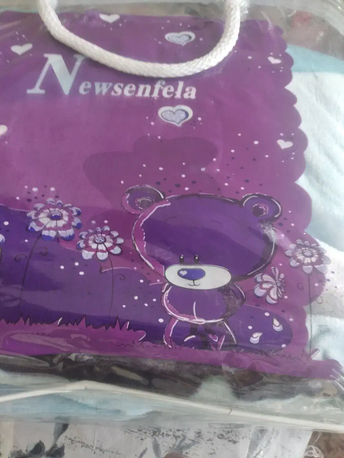 پتو|رختخواب، بالش، پتو|لالجین, |دیوار