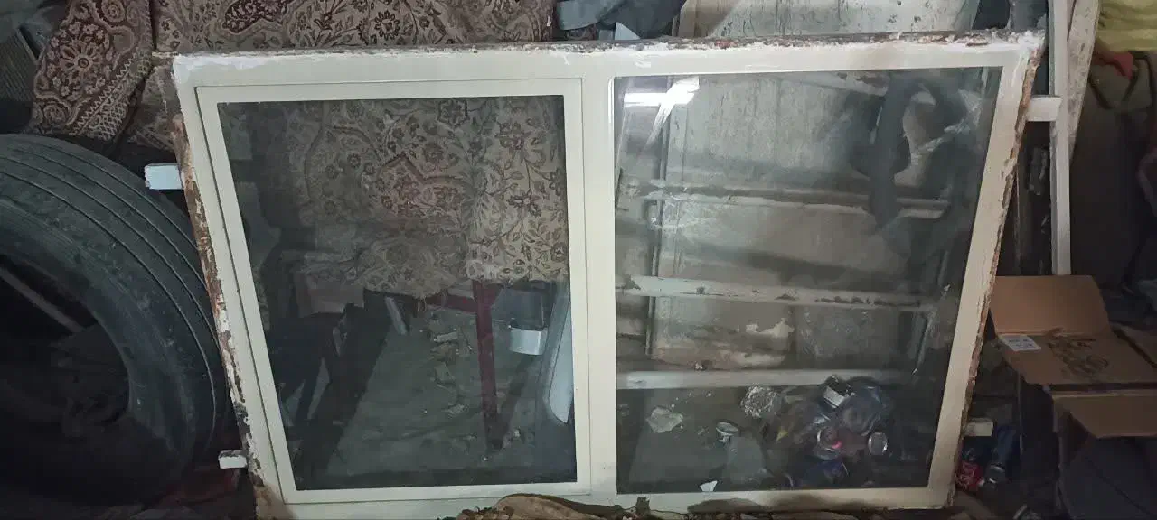 پنجره آهنی سالم|مصالح و تجهیزات ساختمان|مشهد, فاطمیه|دیوار