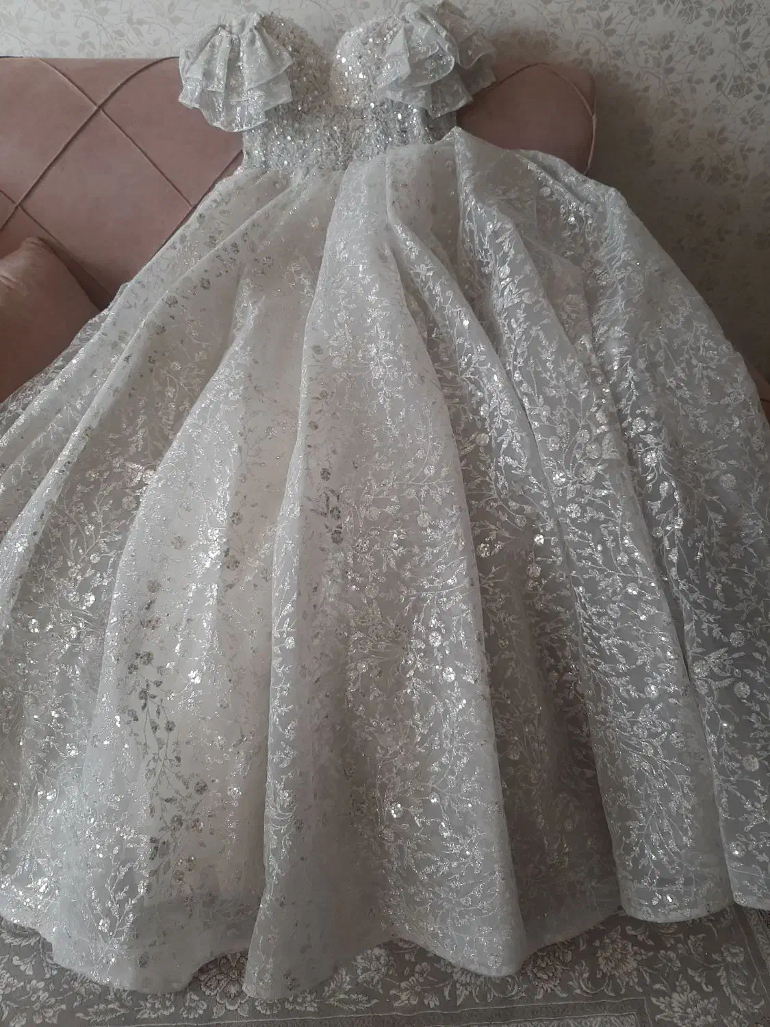 لباس عروس|لباس|ابهر, |دیوار