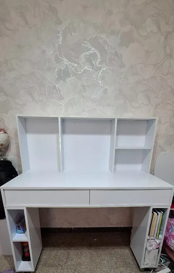 کمد و میز تحریر|مبلمان خانگی و میز عسلی|یاسوج, |دیوار