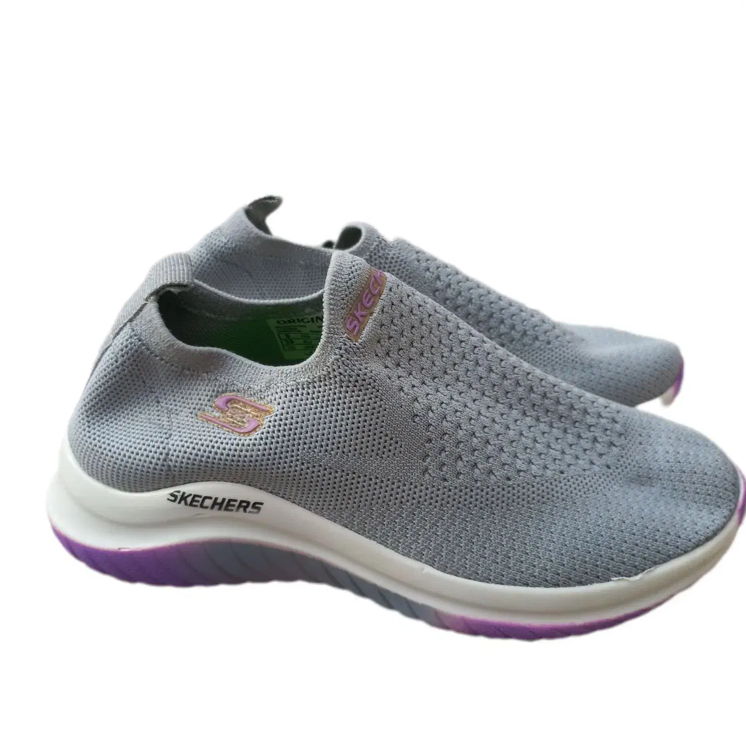 کفش کتونی راحت|کیف، کفش، کمربند|اصفهان, مصلی|دیوار