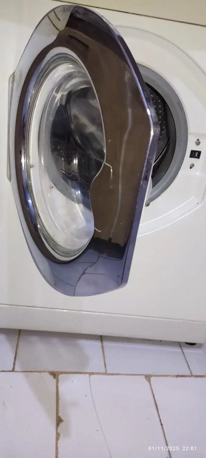 ماشین لباسشویی سالم در حد نو حایر|ماشین لباسشویی و خشککن لباس|مشهد, همت آباد|دیوار