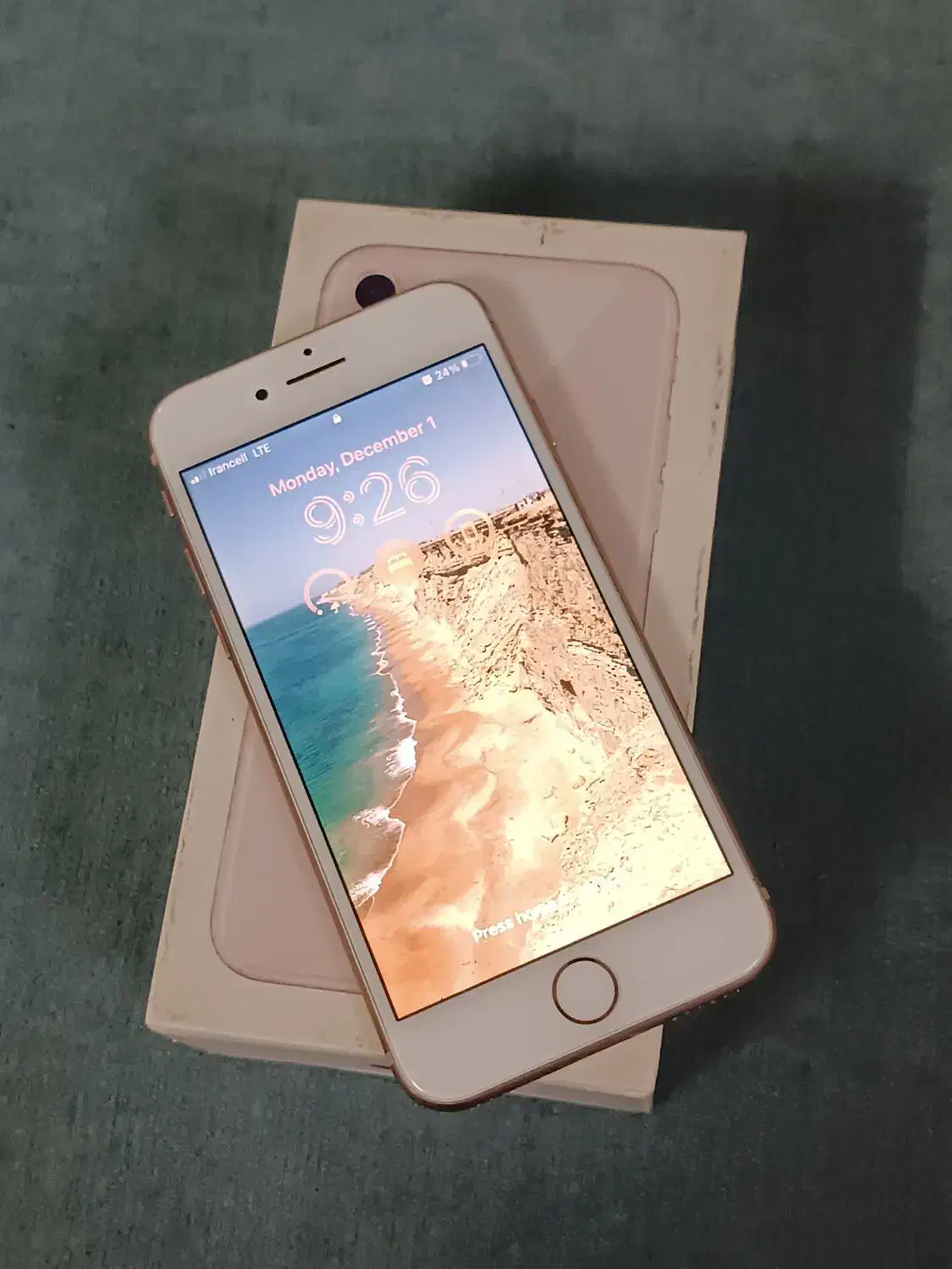 تمیزترین آیفون 8 رزگلد قم|موبایل|قم, میرزائیه|دیوار