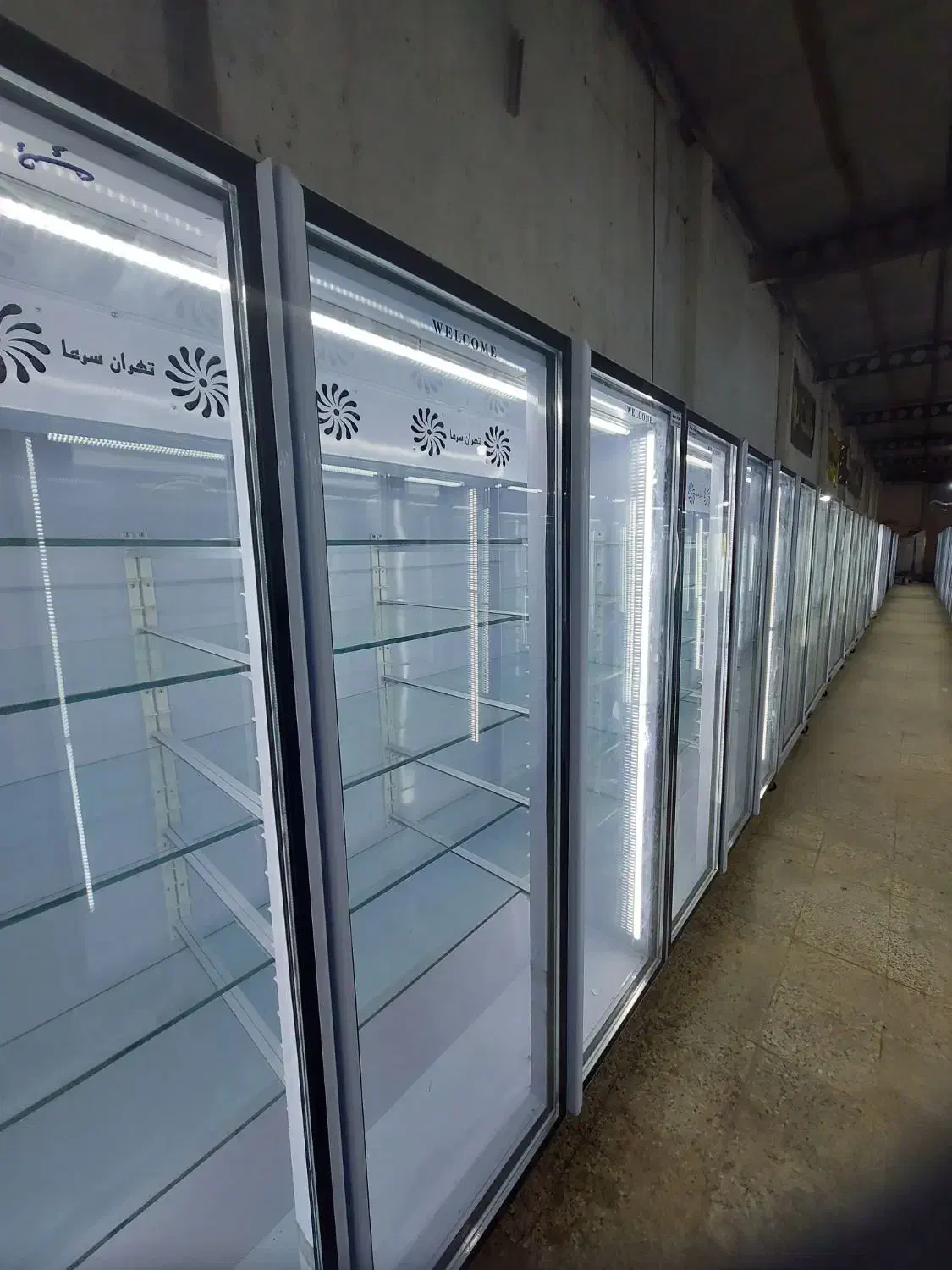 یخچال ایستاده ویترینی ۲.۵ متری بدون برفک|فروشگاه و مغازه|مشهد, فدک|دیوار