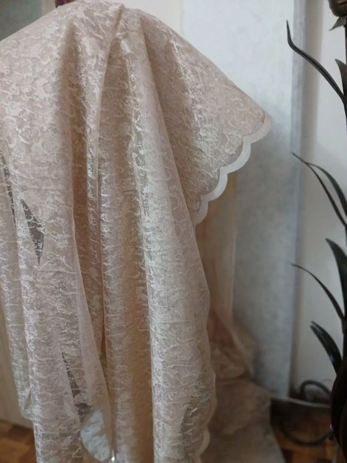 پرده تور ندوخته کرم نسکافه ای|پرده، رانر، رومیزی|تهران, بهار|دیوار