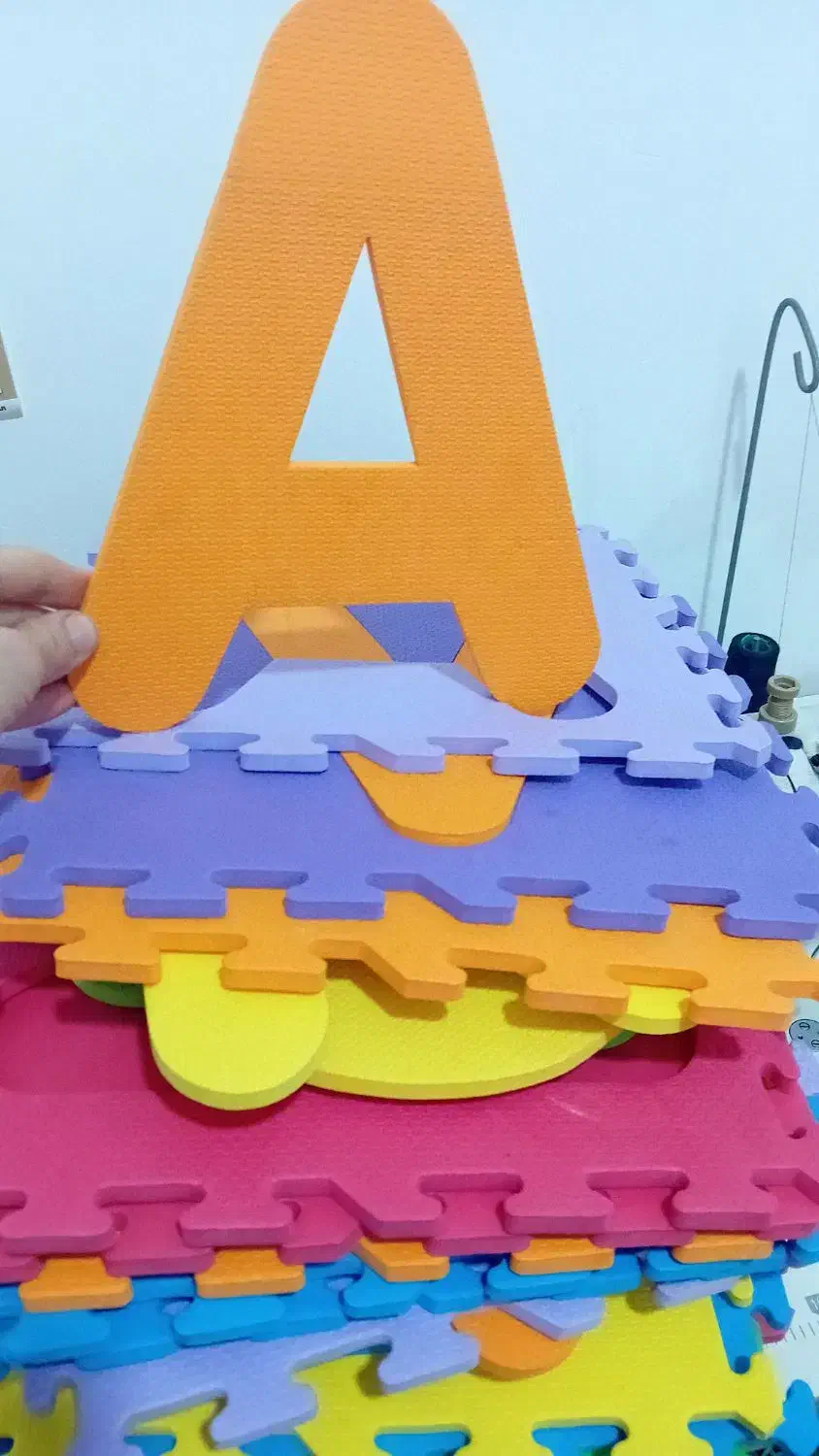 حروف الفبا انگلیسی|اسباببازی|رشت, کوی مهر|دیوار