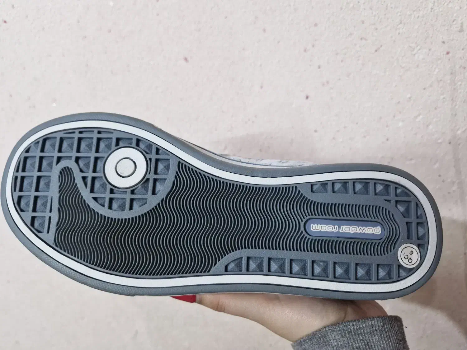 کتونی اورجینال سایز40|کیف، کفش، کمربند|فشم, |دیوار