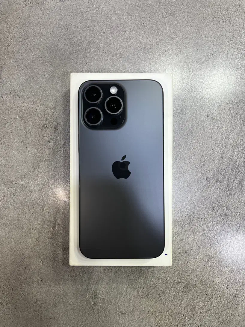 آیفون 15 پرو مکس 256 گیگ-در حد نو-رجیستر شده|موبایل|تهران, باغ فیض|دیوار