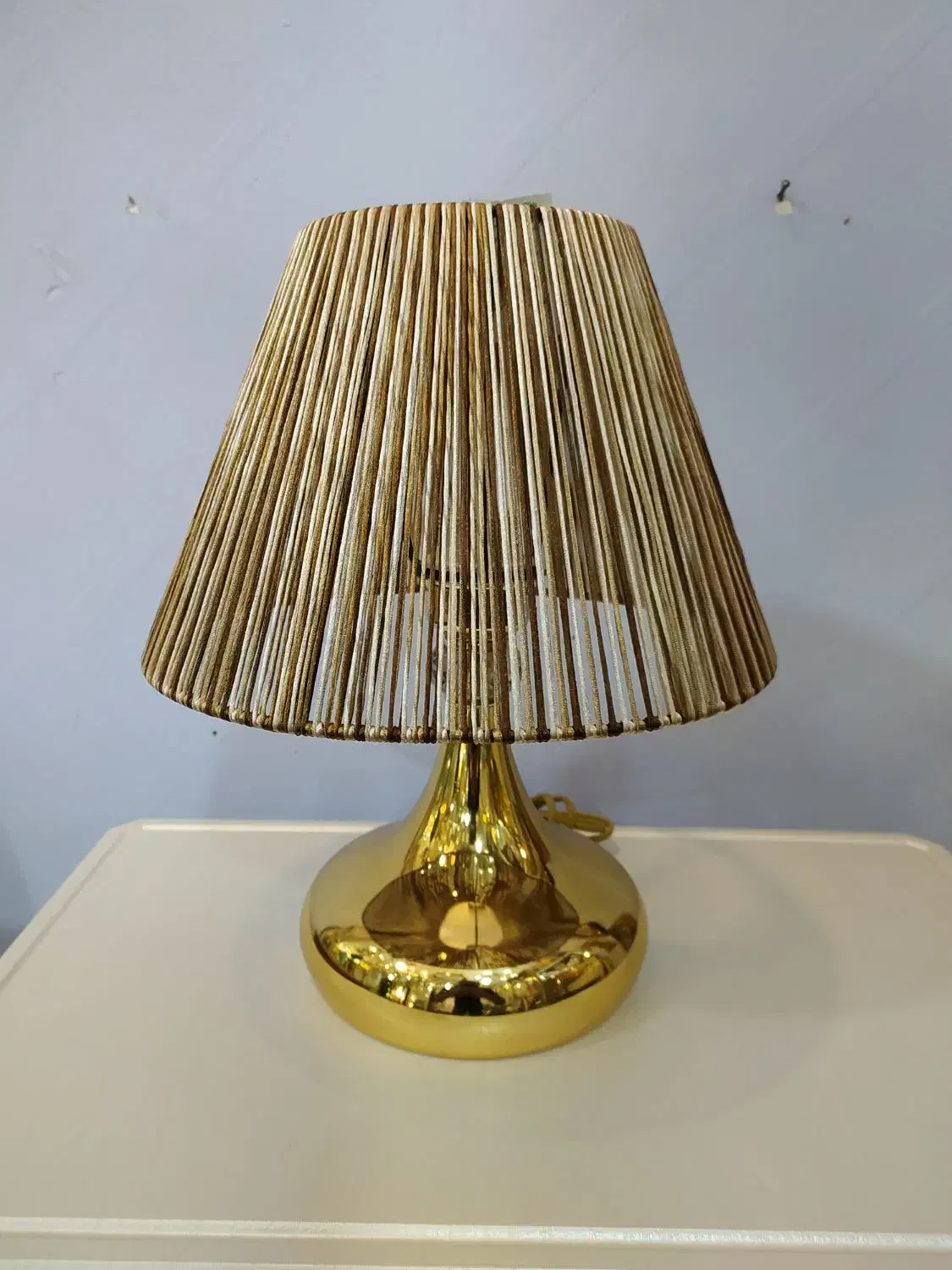 اواژور رومیزی|لوستر و چراغ آویز|ملایر, |دیوار