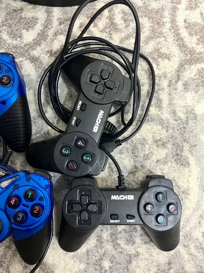 ۴ عدد دسته بازی|کنسول، بازی ویدئویی و آنلاین|آمل, |دیوار