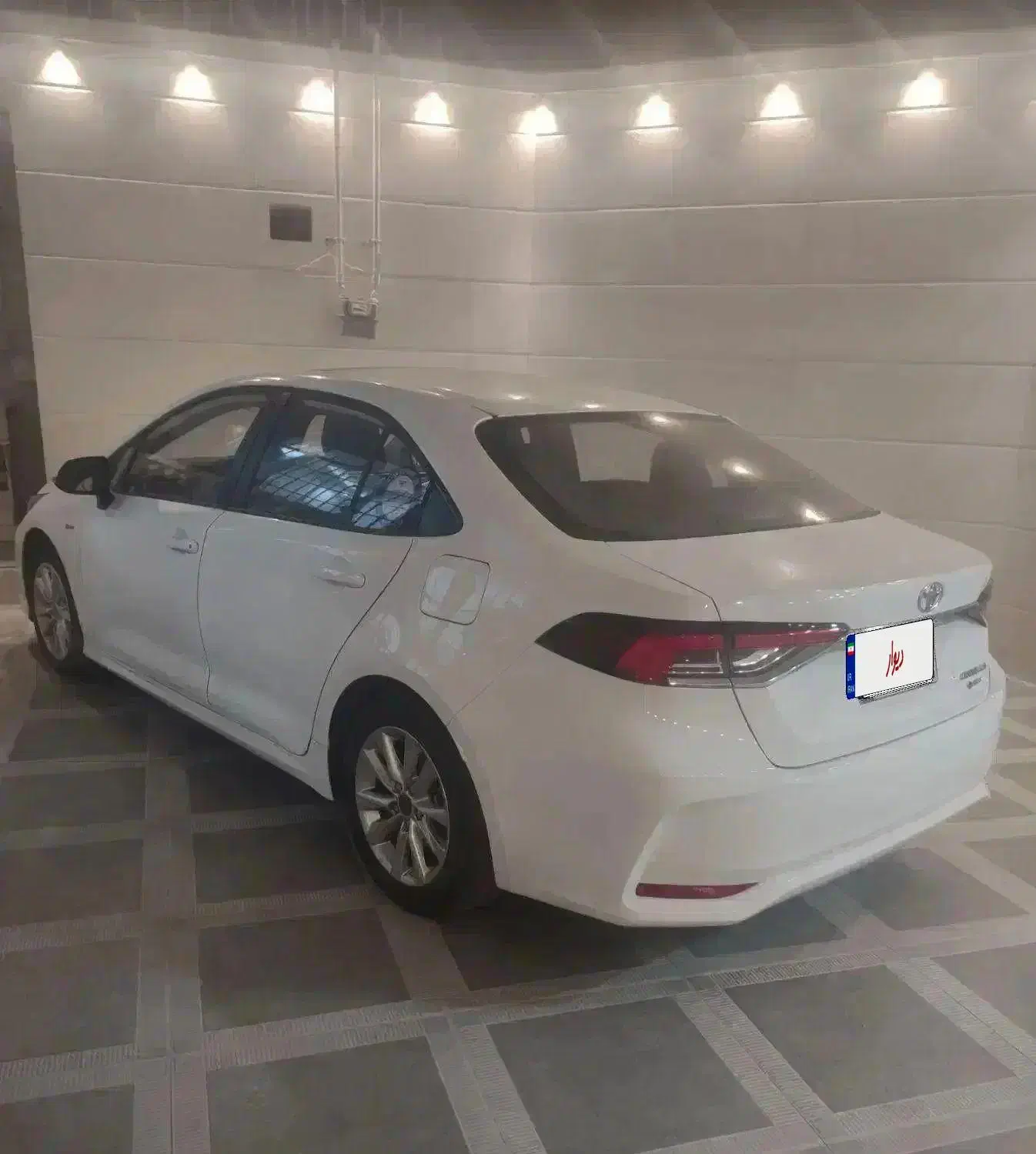 تویوتا کرولا هیبرید فول 1800|خودرو سواری و وانت|دزفول, |دیوار