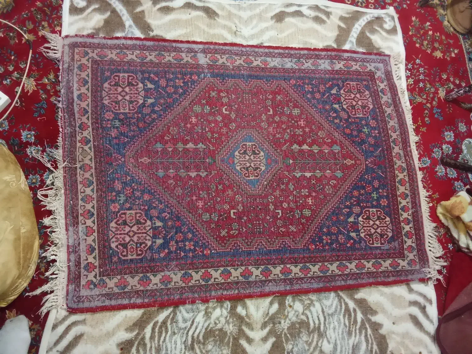 قالیچه دست باف قدیمی|فرش|فارسان, |دیوار