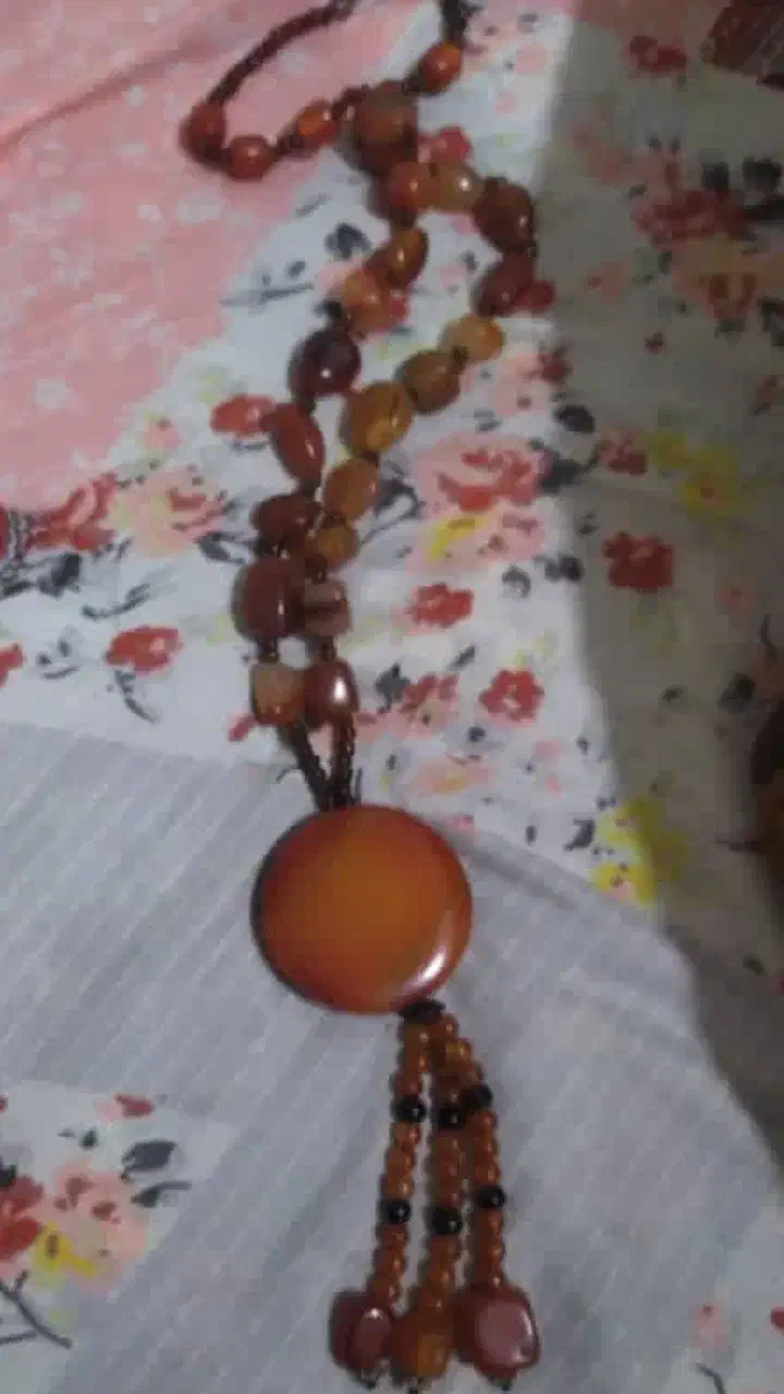 گردنبند عقبق قدیمی|کلکسیون اشیاء عتیقه|شوشتر, |دیوار