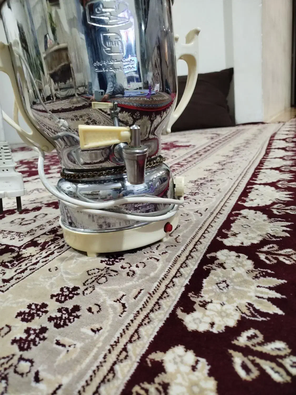 سماوربرقی کاملا سالم شیش لیتری|سماور، چای‌ساز، قهوه‌ساز|همدان, |دیوار