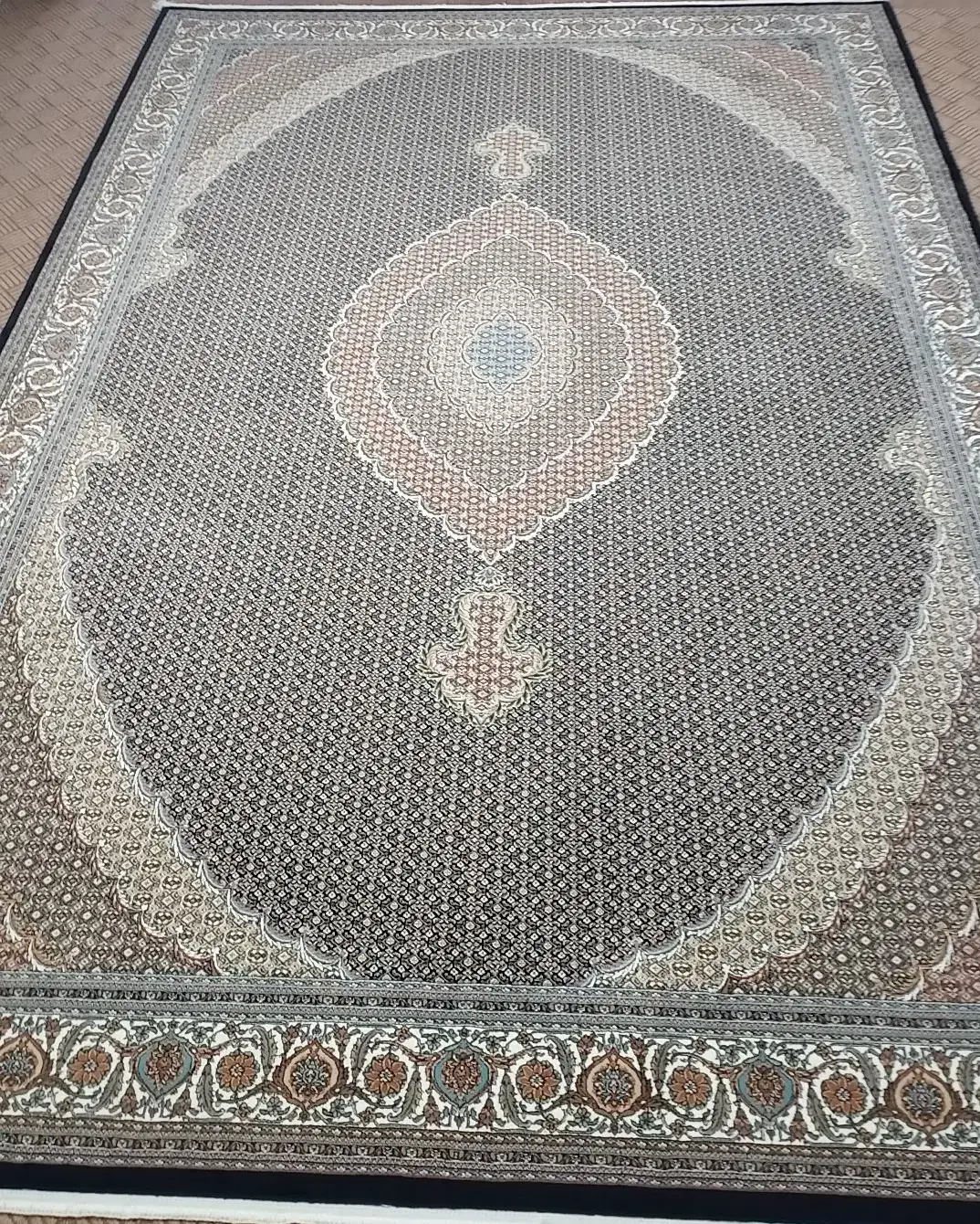 دوتخته ۹ متری و یک تخته ۱۲متری|فرش|ازنا, |دیوار