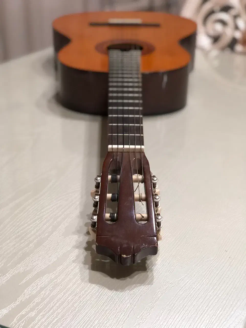 گیتار یاماهاc40|گیتار، بیس، امپلیفایر|بجنورد, |دیوار